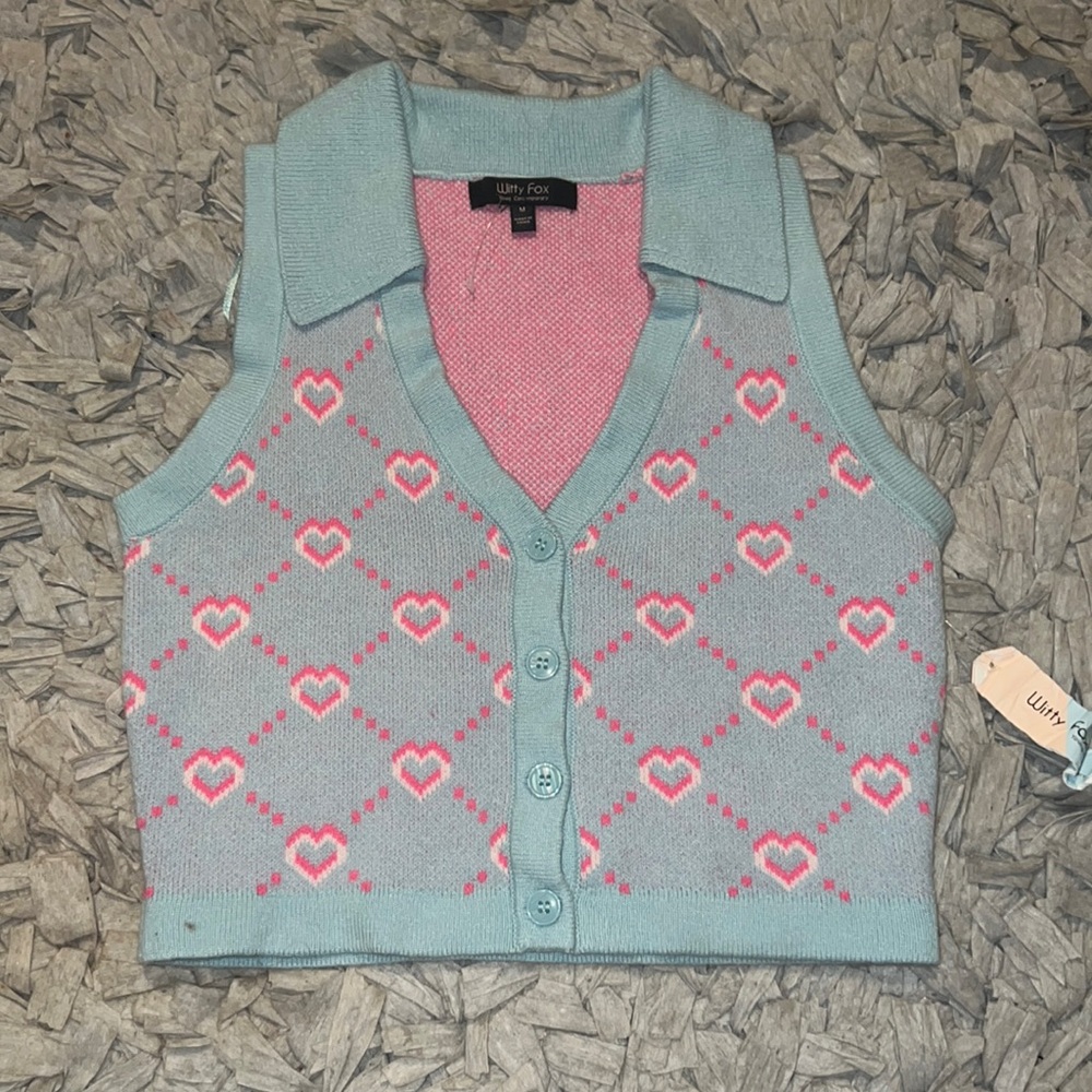 NWT Trendy Cropped Heart Vest